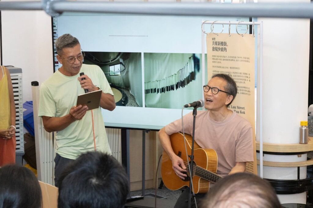 Billy Hung 與坪洋新村財哥以歌曲相聚。